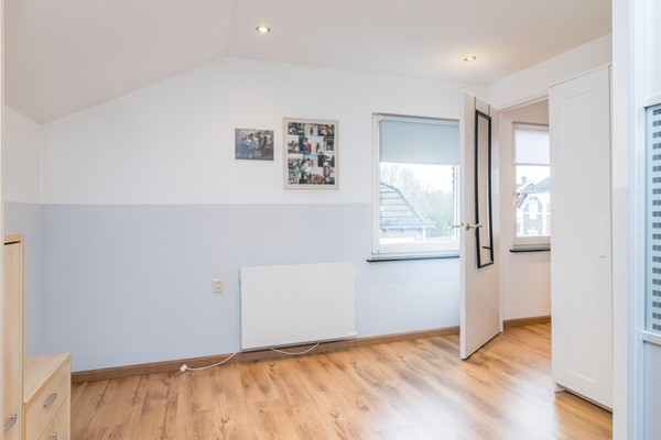 Foto - Te koop: Instapklare, monumentale woning met ruime woonkamer, tuinkamer en echte Amerikaanse veranda op een ruim perceel in Landgraaf.